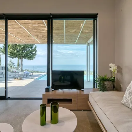 Stunning Lefkada - 2 Bedrooms - Souyadora - Infinty Pool - Far Reaching Sea Views Cukaládesz