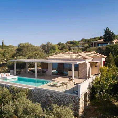 Stunning Lefkada - 2 Bedrooms - Souyadora - Infinty Pool - Far Reaching Sea Views Villa Cukaládesz