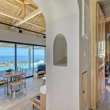 빌라 Stunning Lefkada - 2 Bedrooms - Souyadora - Infinty Pool - Far Reaching Sea Views *