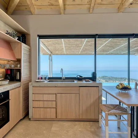 Stunning Lefkada - 2 Bedrooms - Souyadora - Infinty Pool - Far Reaching Sea Views 빌라 *