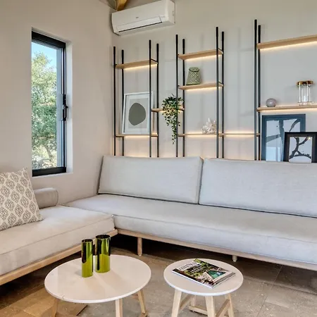 Stunning Lefkada - 2 Bedrooms - Souyadora - Infinty Pool - Far Reaching Sea Views 빌라